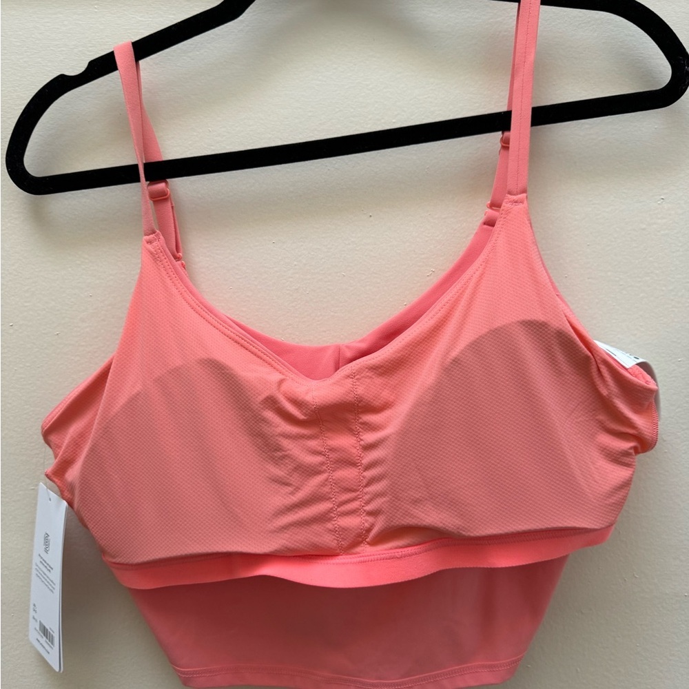 Athleta elation v-neck crop D-DD - Picture 11 of 11